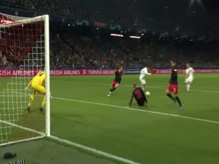 23.24赛季欧冠D组第4轮 萨尔茨堡红牛VS国米 海报