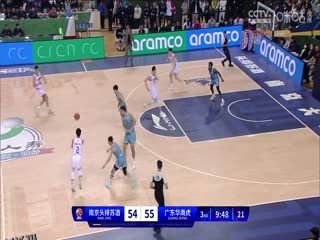 CBA常规赛 南京头排苏酒VS广东华南虎 20231112（王港） 海报