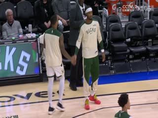 NBA常规赛 开拓者VS雄鹿 20250105 高清海报