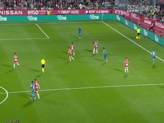 西甲联赛 吉罗纳VS皇家贝蒂斯 20250422 海报