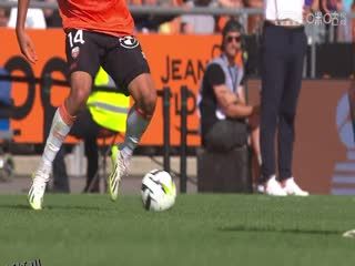 法甲 洛里昂vs里尔 20230827（谭逸雄） 海报