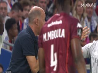 法甲联赛 里昂VS梅斯足球俱乐部 20250824 海报