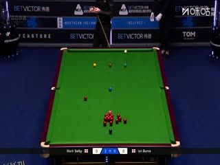 2025斯诺克北爱尔兰公开赛64进32 马克·塞尔比4-1伊安·伯恩斯 20251019 海报