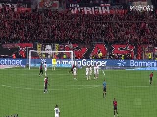 德甲联赛 法兰克福VS奥格斯堡 20251213 海报