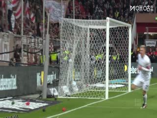 德甲联赛 弗赖堡VS法兰克福 20251019 海报