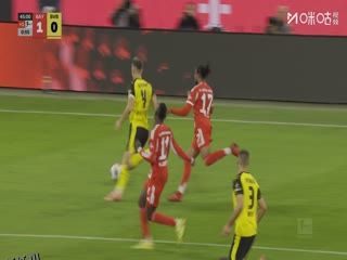 德甲联赛 拜仁慕尼黑VS多特蒙德 20251019 海报