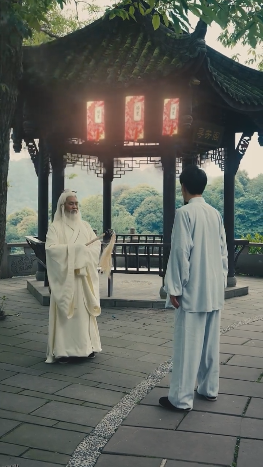 高手下山，退婚九个未婚妻 海报