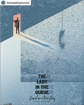 排队的女人 海报