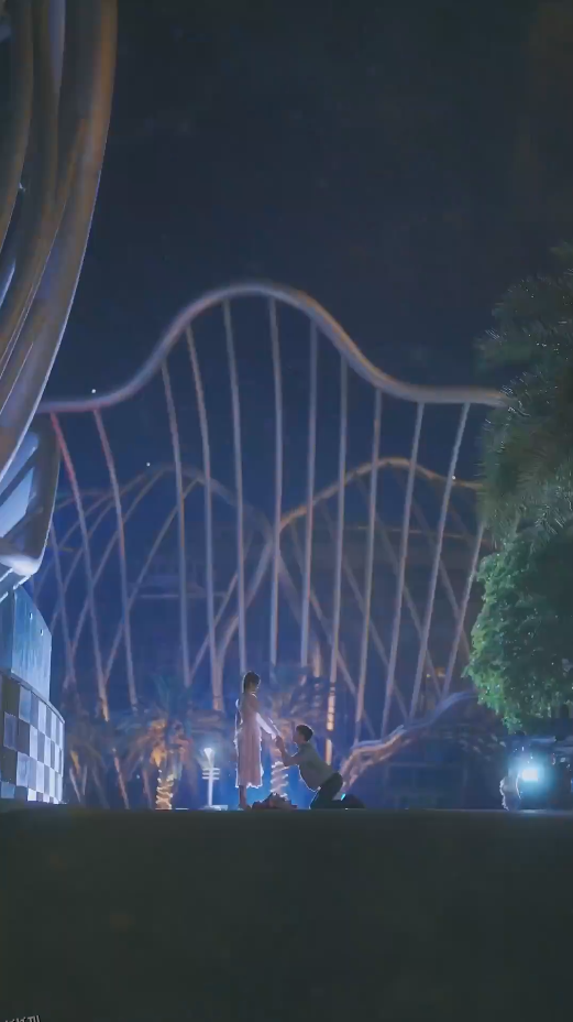 飞驰人生之为女人花钱100倍返现 海报