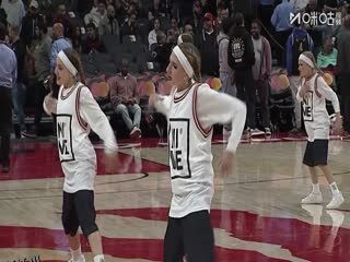 NBA常规赛 雄鹿VS猛龙 20251105 海报