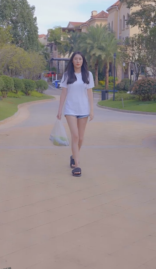 金总夫人真千金 海报