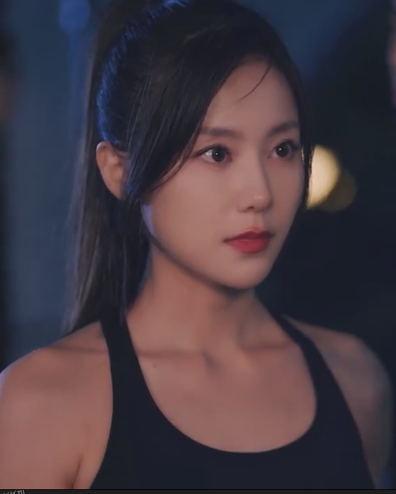 盛放的 野玫瑰 海报