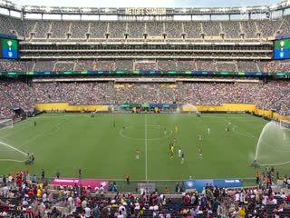 世俱杯小组赛 弗卢米嫩塞VS蔚山HD 20250622 海报