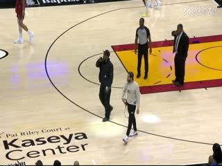 NBA常规赛 独行侠VS热火 20251125 海报