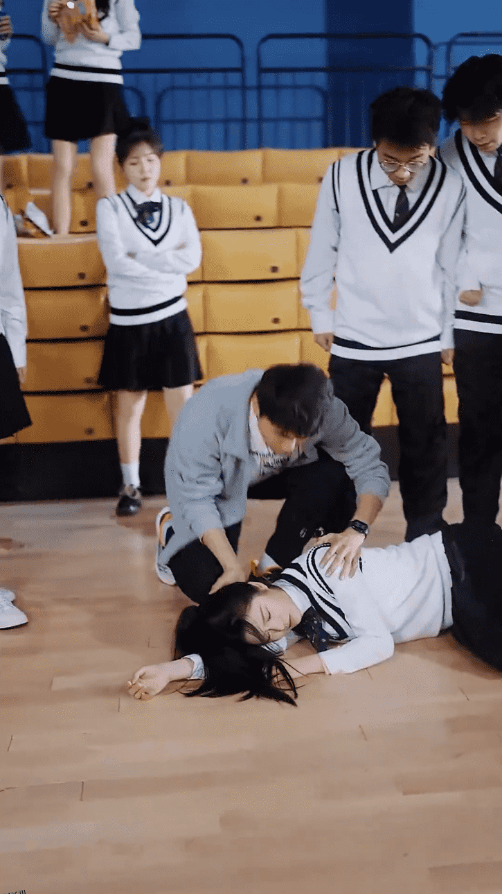 错爱甜妻买一送一 海报